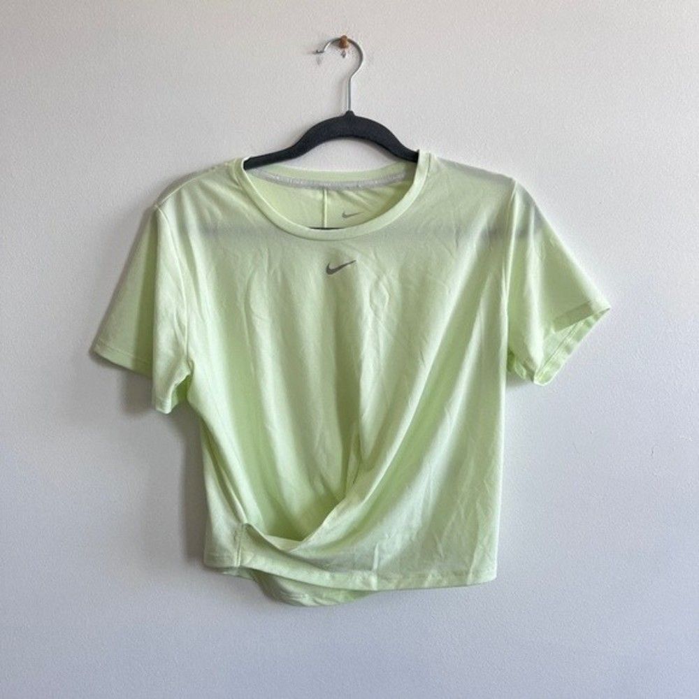 Nike One Luxe Dri-FIT Top size M